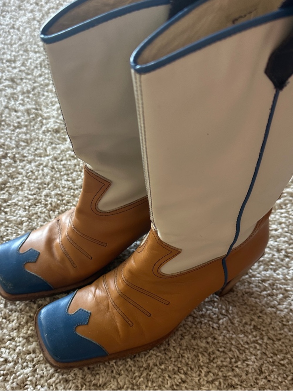 Two-Tone Western Boots in Tan, Cream & Blue